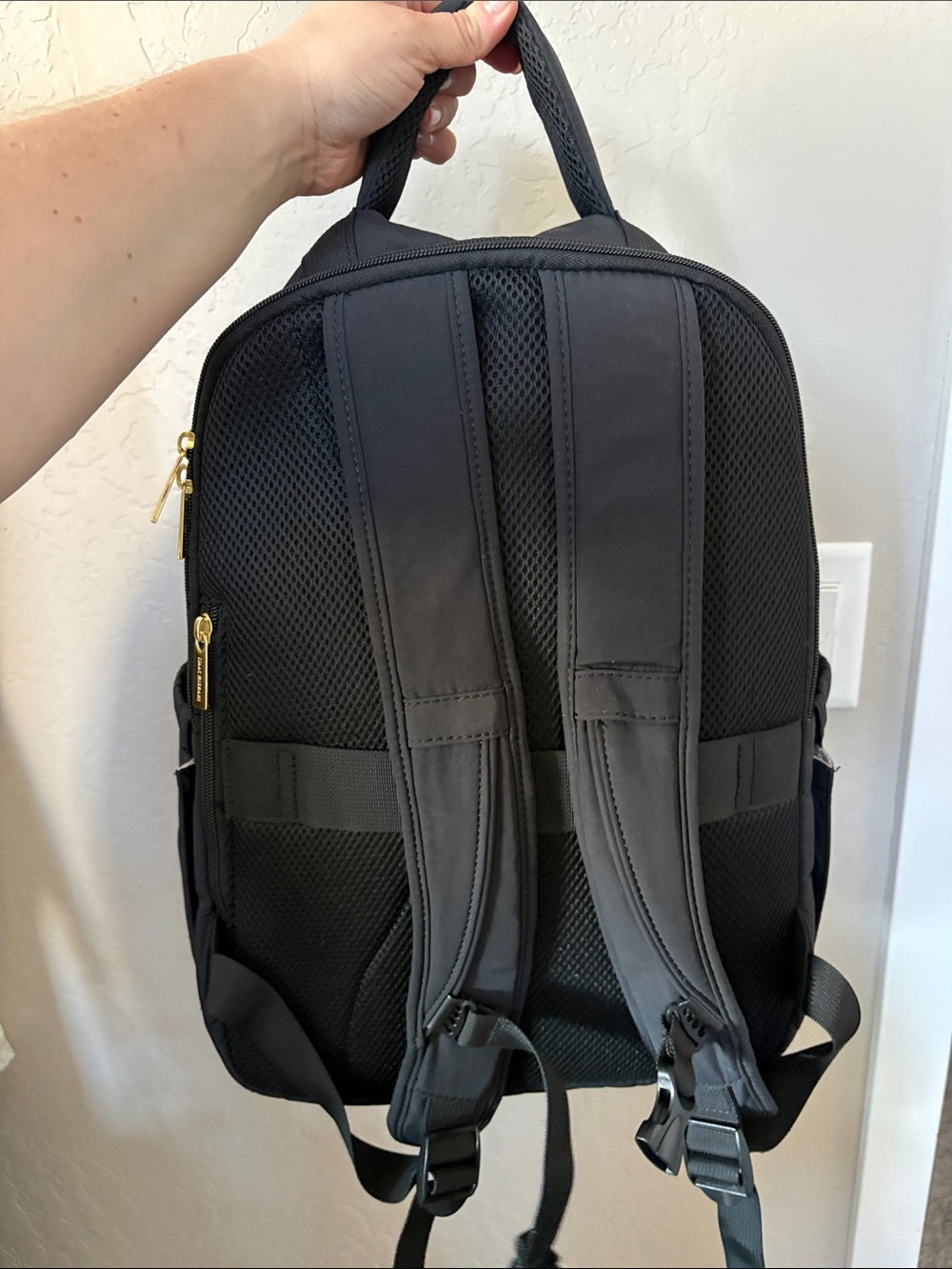 Isaac Mizrahi Backpack black - Picture 5 of 7